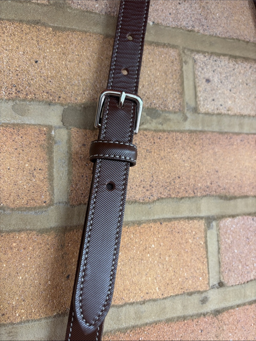 Vintage Dooney & Bourke Bayou Alligator Embossed Brown Leather Crossbody Bag, - Picture 3 of 15